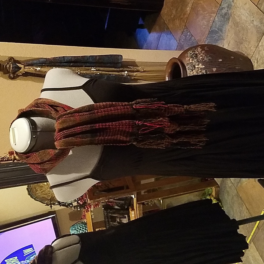 Scarf - Picture 2 of 8